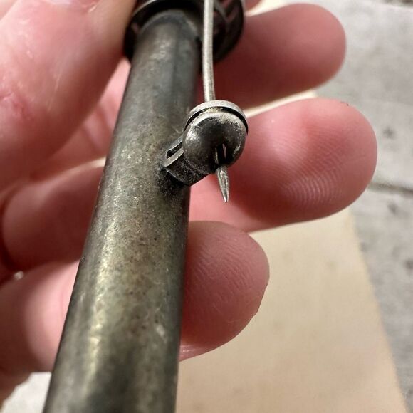 Vintage 70s Abstract Modernist Bar Brooch - Picture 5 of 8